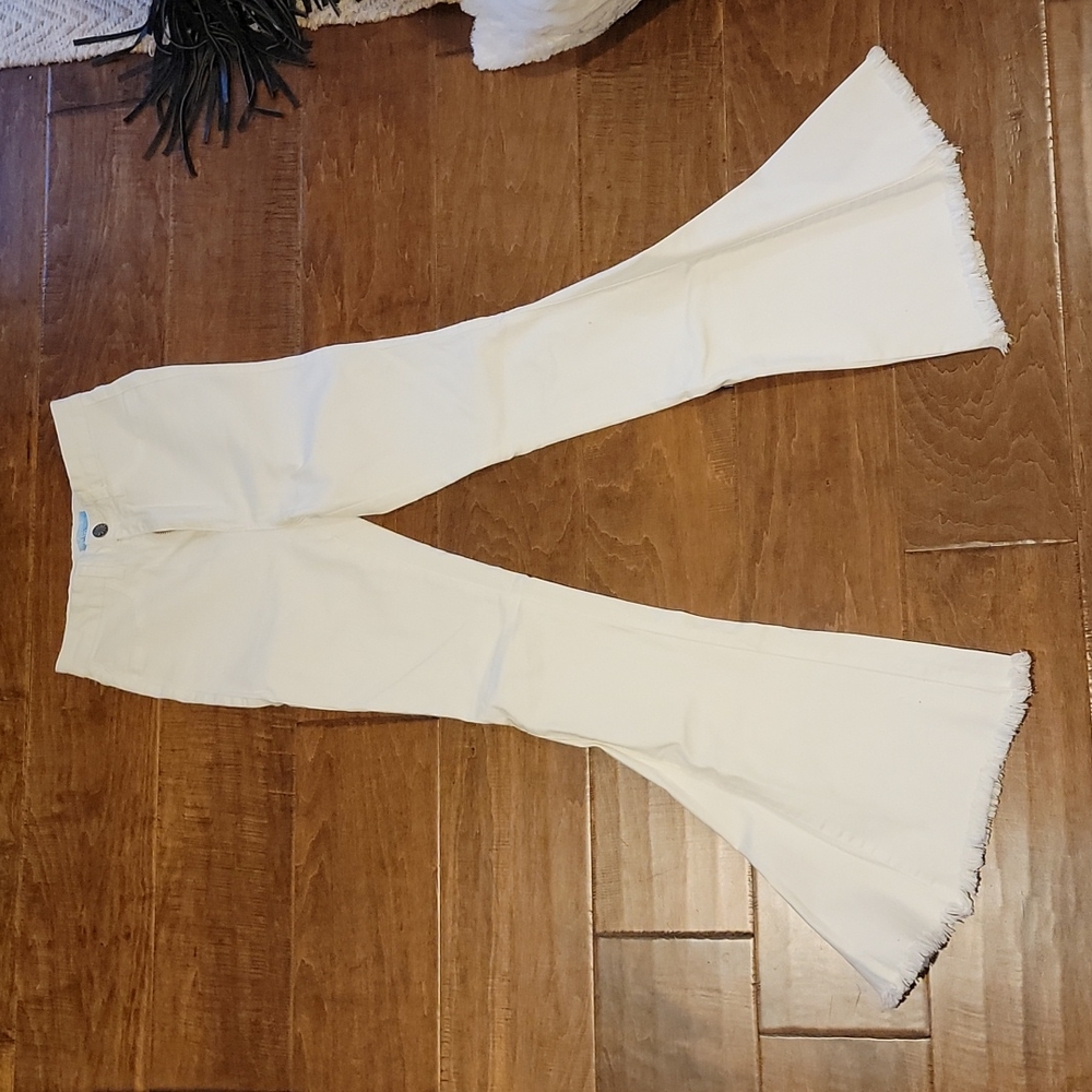 White stretch denim bell bottoms